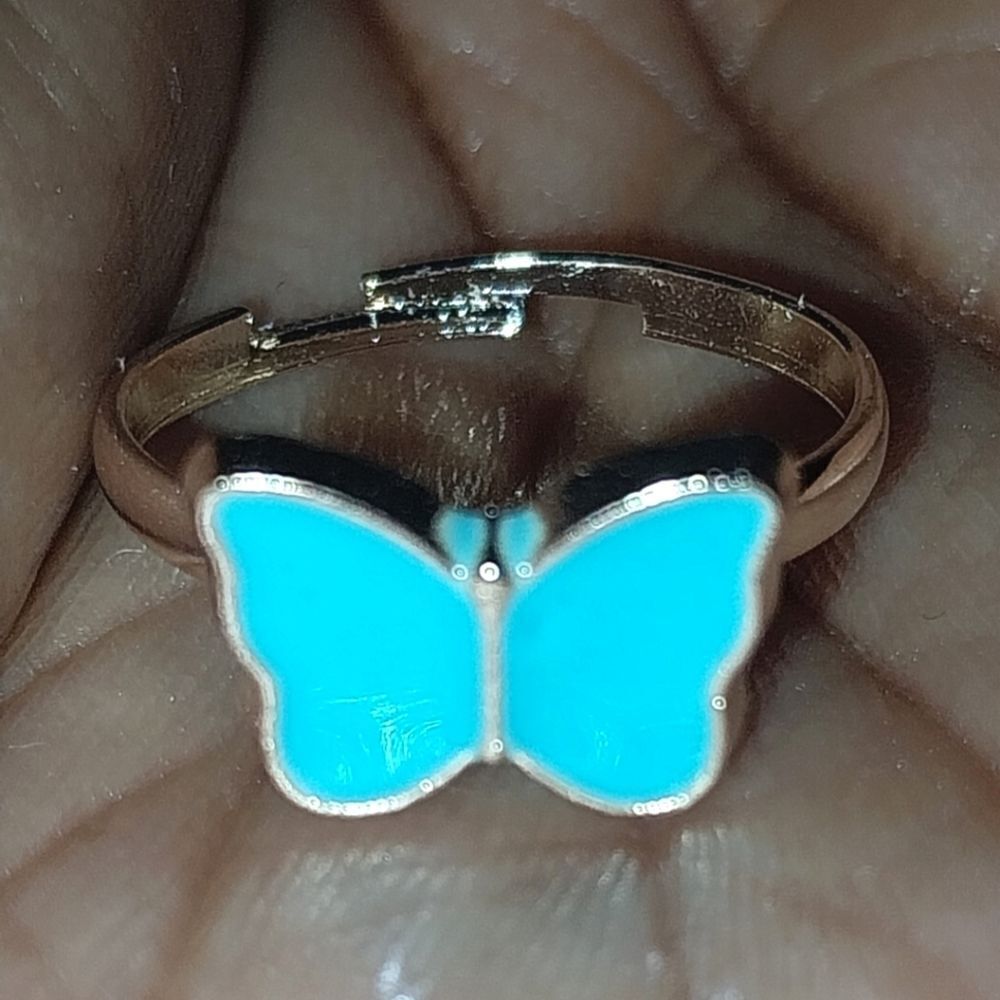 Super cute girls jeweled adjustable ring